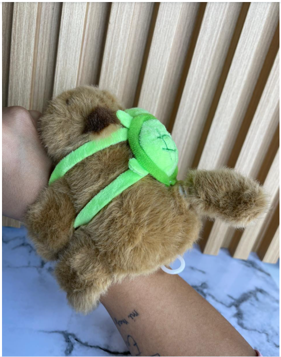PELUCHE CAPIBARA CON MOVIMIENTO DE COLIT